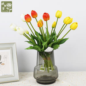 Bouquet de mariée artificiel en PVC, tulipes réalistes à toucher, pour <span class=keywords><strong>salon</strong></span>, café, fête - Product Image 3