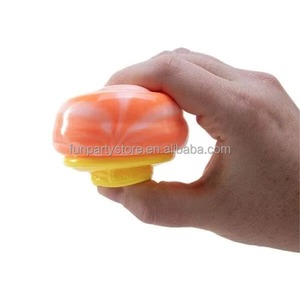 Nouveau produit : Ensemble de crème glacée réaliste Needoh - Jouets de crème glacée en forme de cône et de tube réalistes avec fonction de rebond lent - Product Image 6