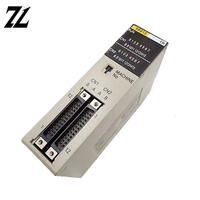 C200H-OD215 Modul Input DC Seri C200H PLC Pengontrol Logika Terprogram I/O Asli