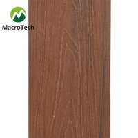 Planches de terrasse en composite WPC co-extrudé - Revêtement de sol extérieur antidérapant et imperméable avec finition brossée à grain de bois, design moderne