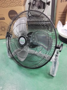 Nhà Máy Giá 12-inch xách tay panel năng lượng mặt trời bảng fan với dung lượng lớn pin lithium có thể sạc lại và tuổi thọ dài - Product Image 5