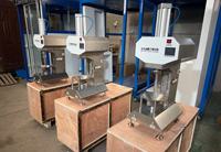Commerciële automatische kokosnootschilmachine voor fruitverwerking, hoge productiviteit, 50KG groene schilmachine C01