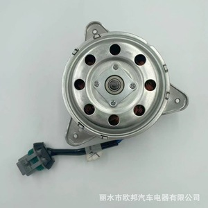 มอเตอร์พัดลมหม้อน้ำ 3M51-8C607-E สำหรับฟอร์ด โฟกัส อะไหล่ทดแทนใหม่ สีเงิน - Product Image 3