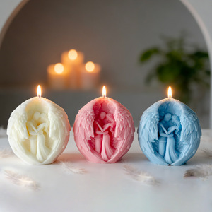 Figurine de couple en forme d'aile d'ange, bougie parfumée, bougie en cire d'aromathérapie coulée à la main, pour cadeau de mariage - Product Image 1