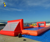 Grand terrain de football gonflable en savon, terrain de football gonflable pour événements