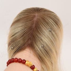 Toppers de cheveux humains à base de soie avec clip, aspect naturel, blond avec reflets bruns, petite taille <span class=keywords><strong>3</strong></span> x 6,25 pouces - Product Image 5