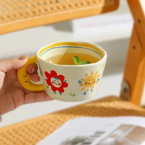 Mug en céramique adorable, peint à la main avec une poignée en forme de lune, tasse créative pour le petit-déjeuner, vaisselle de cuisine, tasses à lait, thé, café, pour un cadeau d'anniversaire - Product Image 6