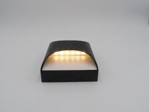 Lámpara de Pared LED de Lujo, Diseño Moderno en Aluminio Negro, Montaje en Pared con Cableado Directo para Sala de Estar o Dormitorio - Product Image 4