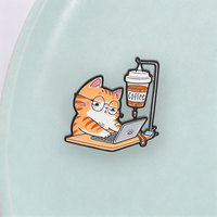 Broche en émail humoristique « Chat de Travail» pour veste, sac à dos et tenue décontractée – Accessoire de mode et de décoration