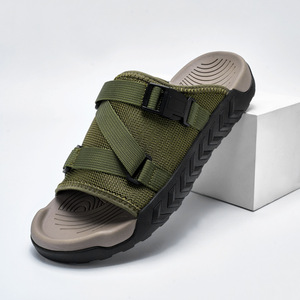 Kaymaz Yazlık Yumuşak Dayanıklı Dış Mekan Terlikleri Trend MD Kauçuk Sade Erkek Kadın Büyük Beden Fileli Açık Burunlu Dış Mekan Terlikleri - Product Image 1