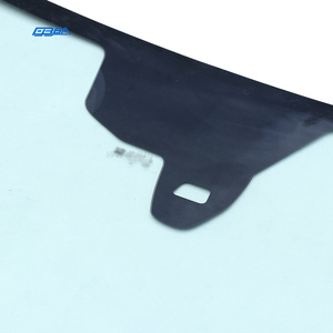 กระจกหน้ารถโค้งป้องกันแสงสะท้อน เงาเรียบ โปร่งใส ป้องกันรังสียูวี สำหรับ Aston Martin Vantage ปี 2017-2024 - Product Image 4