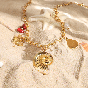 Collar con colgante de concha de cangrejo de acero inoxidable con cierre de marinero, dijes en tono dorado para mujer, joyería de moda - Product Image 3