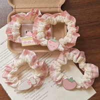Mignon chouchou rose en dentelle à carreaux avec décorations fraise et ailes, attache-cheveux pour queue de cheval pour jeunes filles