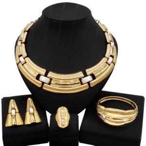 Parure <span class=keywords><strong>de</strong></span> bijoux plaqué or 24 carats style Dubaï, avec cristaux <span class=keywords><strong>de</strong></span> luxe, pour femmes, inspirée <span class=keywords><strong>de</strong></span> la mode <span class=keywords><strong>de</strong></span> mariage nigériane et du style brésilien. - Product Image 6