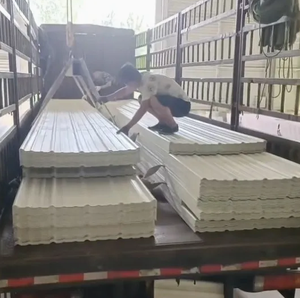 मूल्य पत्थर लेपित धातु छत टाइल रंगीन पत्थर लेपित स्टील छत टाइल धातु छत टाइल पैनल रोमन छत - Product Image 1