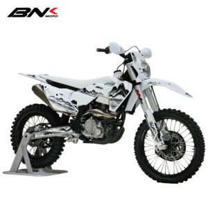 BNK Nouvelle Version Moto Tout-Terrain 4 Temps 4 Soupapes Refroidie par Eau 300cc - Product Image 2