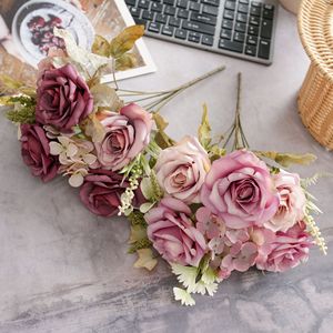 ช่อดอกกุหลาบประดิษฐ์ CallaFloral สีขาวและสีส้ม ทำจากโพลีเอสเตอร์ สำหรับตกแต่งภายในอาคาร จัดดอกไม้แบบถือได้ - Product Image 2