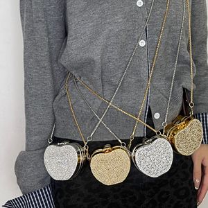 Envío gratis 2025 bolsos cruzados pequeños de acrílico para damas jóvenes teléfono móvil en forma de corazón <span class=keywords><strong>marca</strong></span> diseñador bolsos de hombro mujeres <span class=keywords><strong>Mini</strong></span> - Product Image 4