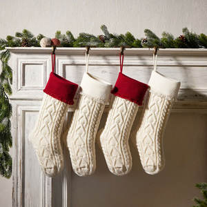 Nueva llegada Cable grande tejido Borgoña verde y marfil colgando 18 pulgadas medias de <span class=keywords><strong>Navidad</strong></span> con flecos <span class=keywords><strong>en</strong></span> los puños - Product Image 6