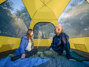 Carpa de Camping Familiar Automática OEM - Refugio Impermeable para 3-4 Personas, con Toldo y Postes de Aluminio - Product Image 3