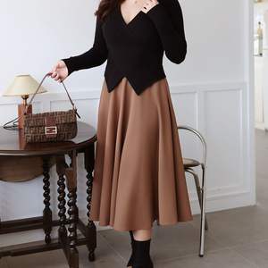 กระโปรงทรงเอไลน์ยาวปานกลางสำหรับผู้หญิง รุ่น Runqi สีน้ำตาลเกาลัด เอวยางยืด ผ้าชีฟอง สีพื้น สำหรับฤดูใบไม้ร่วงและฤดูหนาว ไซส์พลัส - Product Image 2