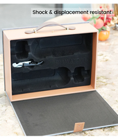 Boîte à vin cadeau en cuir PU jaune classique à grande capacité avec logo personnalisé et deux rainures pour champagne whisky