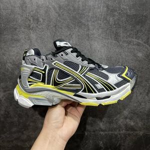 Luxurious brand fashionable sports <b>shoes</b> with breathable mesh soles and soft heels, suitable for outdoor running. - Product Image 3