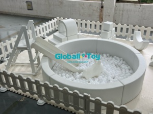 Hot Bán Mềm Chơi Thiết Bị Trắng Mềm Chơi Thiết Lập Trong Nhà Sân Chơi Ngoài Trời Bóng Pit Với Slide Cho Trẻ Em Bên Cho Thuê - Product Image 6