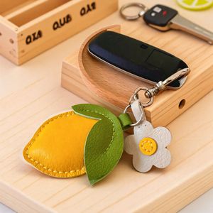 Llavero con forma de limón de dibujos animados, amuleto para bolso fresco y lindo de verano, muñeco de PU. - Product Image 4