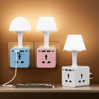 Prise de courant universelle avec adaptateur de prise US/SA/UK/EU, lumière nocturne multicolore avec ports USB A et C
