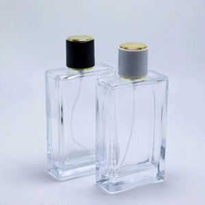Flacon de parfum de luxe élégant en verre transparent avec pulvérisateur à pompe 100 ml, sérigraphié, bouchon noir/doré, vente en gros - Product Image 5