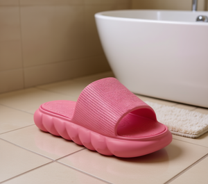 Sandali EVA da Donna Stile Cloud, Punta Aperta, Rossi, Antiscivolo, Comode Ciabatte da Bagno - Product Image 2