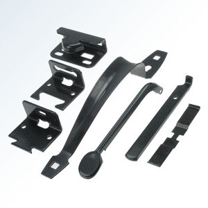 Verrou à levier vertical en métal noir traditionnel, antirouille, pour portails d'entrée de cour de ferme ou clôtures en bois - Product Image 2