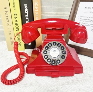 Mariage <span class=keywords><strong>simple</strong></span> rouge rotatif filaire Compact <span class=keywords><strong>Simple</strong></span> Premium téléphone <span class=keywords><strong>Audio</strong></span> <span class=keywords><strong>livre</strong></span> d'or messages de mariage Vintage <span class=keywords><strong>Audio</strong></span> <span class=keywords><strong>livre</strong></span> d'or - Product Image 4