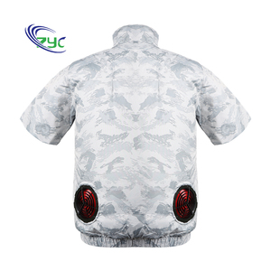 All'<span class=keywords><strong>ingrosso</strong></span> gilet <span class=keywords><strong>di</strong></span> raffreddamento estivo <span class=keywords><strong>di</strong></span> alta qualità con ventilatore giacca da esterno <span class=keywords><strong>abbigliamento</strong></span> OEM/ODM ha sostenuto la lama <span class=keywords><strong>di</strong></span> plastica - Product Image 1
