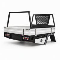 Plateau en aluminium personnalisable avec boîte à outils et côtés rabattables amovibles. Peinture en poudre. Convient pour une utilisation en extérieur.