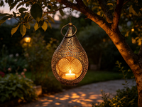 Lanterne en métal en forme de larme avec chaîne de suspension, porte-bougie creux vintage pour la décoration de la maison, du jardin et des mariages