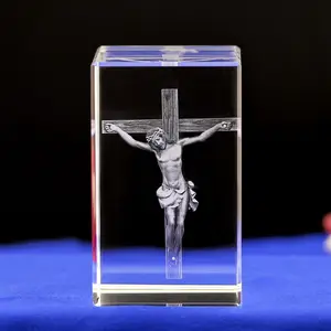 Özelleştirilmiş 3D lazer kristal blok dini hediyeler