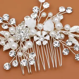 Wholesale Fashion Wedding Party Jewelry Rhinestone Pearl And Crystal Gold Hair Comb Clip For Bridal Accessory