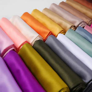 Chal <span class=keywords><strong>de</strong></span> Pashmina sedoso <span class=keywords><strong>de</strong></span> poliéster satinado <span class=keywords><strong>para</strong></span> mujer, pañuelo <span class=keywords><strong>para</strong></span> la cabeza, turbante, gorro Hijab <span class=keywords><strong>para</strong></span> <span class=keywords><strong>vestidos</strong></span> <span class=keywords><strong>de</strong></span> noche, <span class=keywords><strong>fiesta</strong></span> nupcial, ocasión especial - Product Image 3