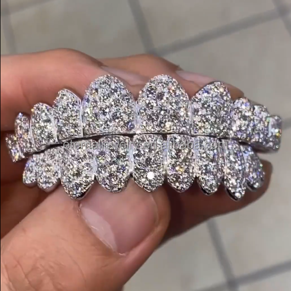Factory Custom Fine Grillz S925 Silver 10K 14K 18K Solid Gold VVS Moissanite Lab Diamond Iced Out Grillz for Teeth