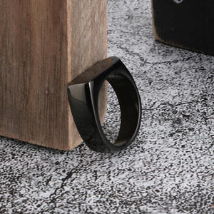 Anillo de flecha de diseño Simple <span class=keywords><strong>2021</strong></span>, anillo de acero inoxidable, joyería de moda personalizada chapada en negro - Product Image 3