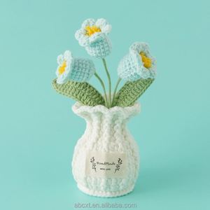 Ornement de maison fini, fleurs de lys en crochet tricotées à la main, plantes en pot - Product Image 2
