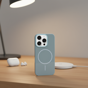 Custodia Magnetica Lucida per iPhone 15 Plus: Protezione Premium e Stile - Product Image 2