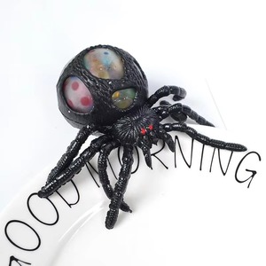 Balle anti-stress en silicone super douce en forme d'araignée pour Halloween, mini-balle anti-stress en perles DNA, jouet sensoriel souple pour l'exercice des mains et le soulagement de l'anxiété - Product Image 5