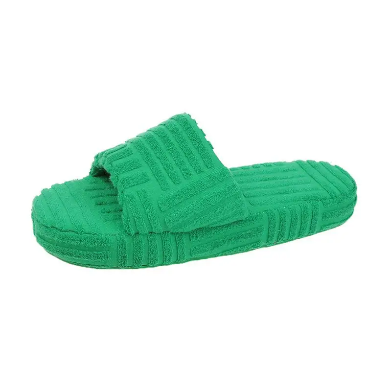 Summer 2021 New Brand Design Slipper Flat Heel Pu Shoes Slippers Flip Flop Slide Beach Sandals