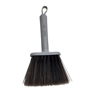 2025 עיצוב חדש מיני שולחן עבודה פלסטיק מטאטא סט dustpan סט מקלדת כף יד מטאטא נקי אבק מחבת ניקוי מברשת - Product Image 4