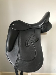 Silla de Montar de Doma de Cuero de Lujo al por Mayor con Asiento de Agarre Profundo, Acolchado Suave, Gullet Ajustable y Alta Durabilidad para Equitación - Product Image 3