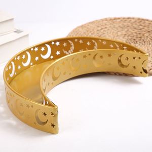 ถาดเสิร์ฟอาหารโลหะคุณภาพสูงลายพระจันทร์และดวงดาวสำหรับเทศกาลอีดมูบารัค ของตกแต่งบ้านสำหรับงานเลี้ยงชาวมุสลิม ขายดีอันดับต้นๆ - Product Image 3