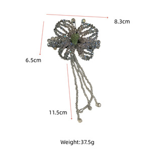 Pince à cheveux élégante papillon à pompon, perles en plastique de haute qualité, pince à ressort pour femme, idéale pour l'été - Product Image 3